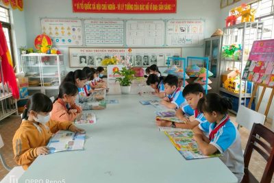 Liên đội Trường TH Tịnh Phong duy trì và phát huy phong trào “Đọc và làm theo Báo đội” cho các em học sinh khối lớp 3 ,4,5.