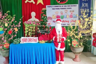 Câu lạc bộ Tiếng Anh của Trường TH Tịnh Phong tổ chức các hoạt động cho học sinh với chủ đề “Merry Christmas and Happy New Year 2024”